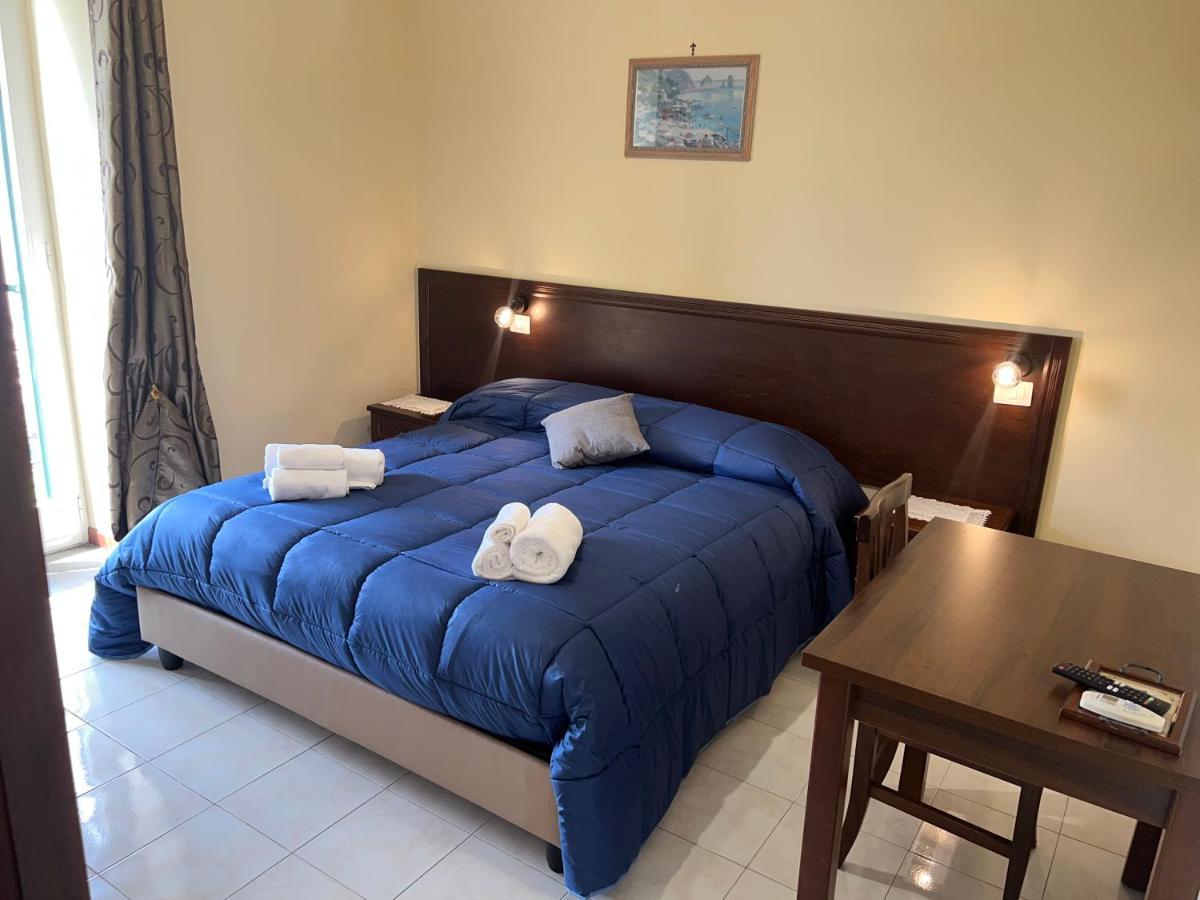 Вилла Agriturismo Le Grottelle Сант-Агата-суи-Дуэ-Гольфи Экстерьер фото