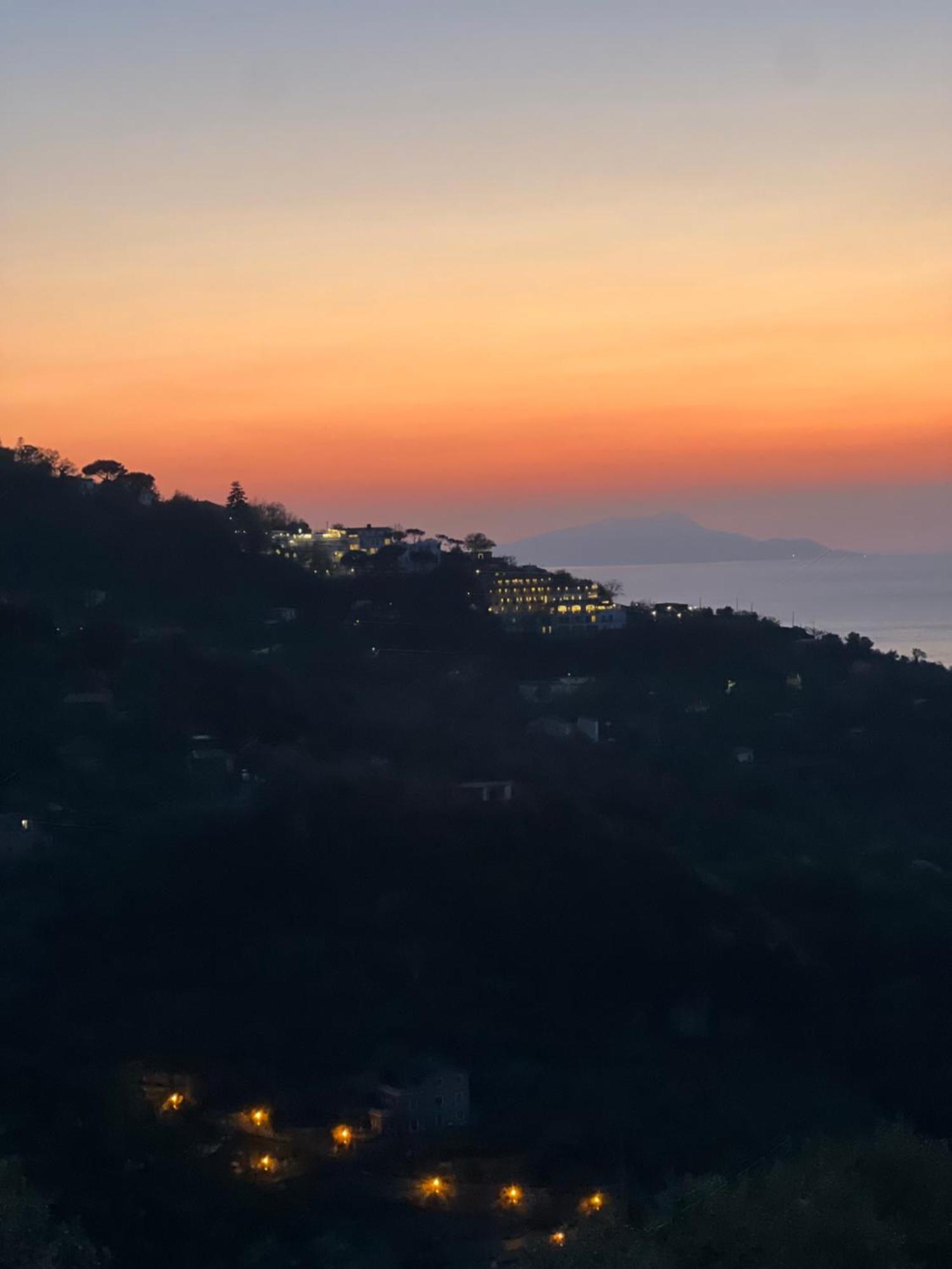 Вилла Agriturismo Le Grottelle Сант-Агата-суи-Дуэ-Гольфи Экстерьер фото